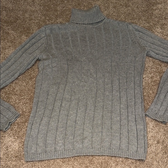 Calvin Klein Gray Ribbed Turtleneck Sweater - small - Picture 1 of 4